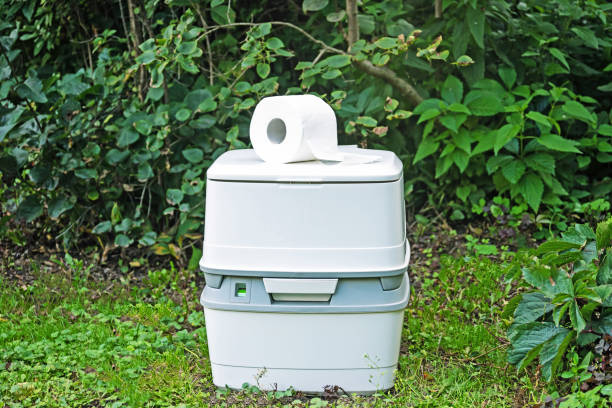 Portable Toilet Options We Offer in Saunders Lake, OR